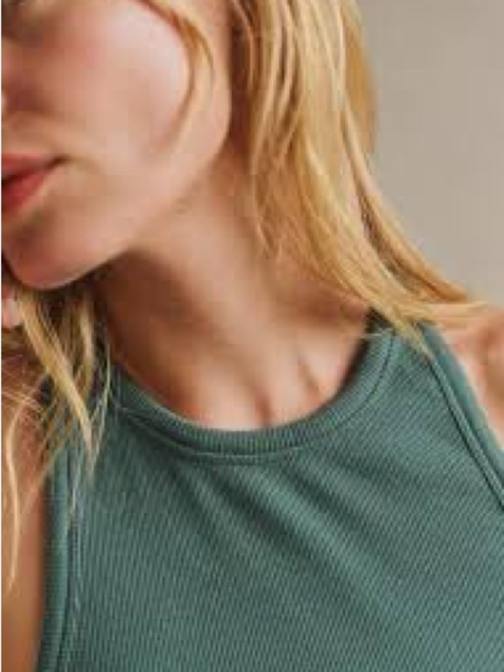 Women’s Ribbed Tank Top in Green Old Navy Size Medium